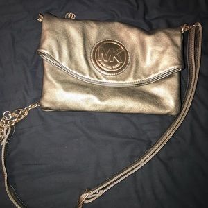 Michael kors crossbody